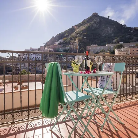 Casa Del Presidente * Taormina